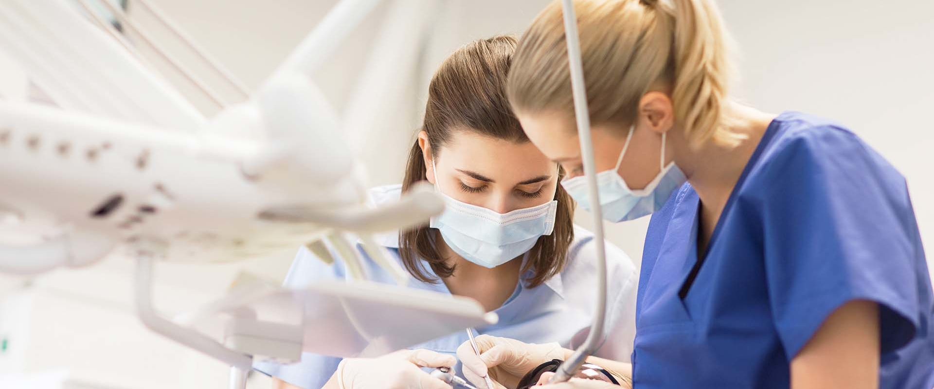 5 Tips to Stand Out as a Dental Assistant