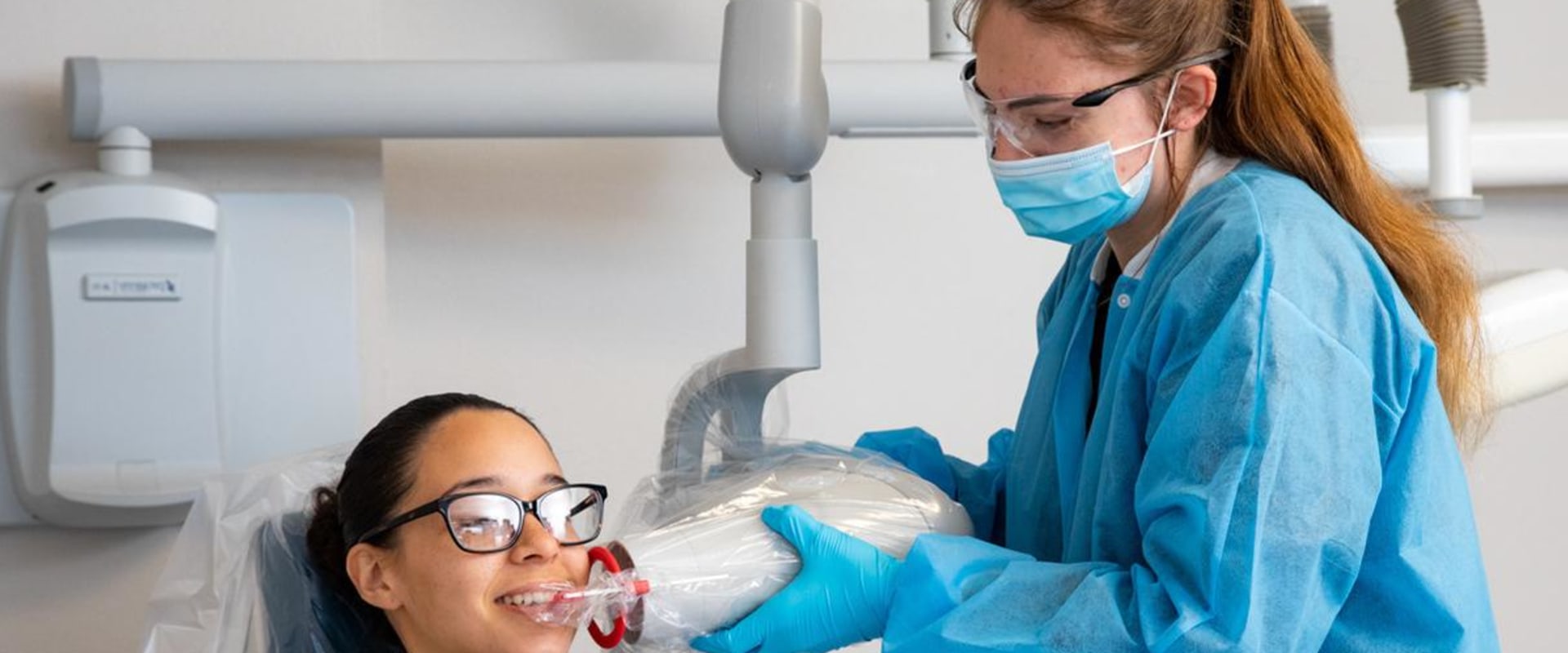 What Technology Do Dental Assistants Use?