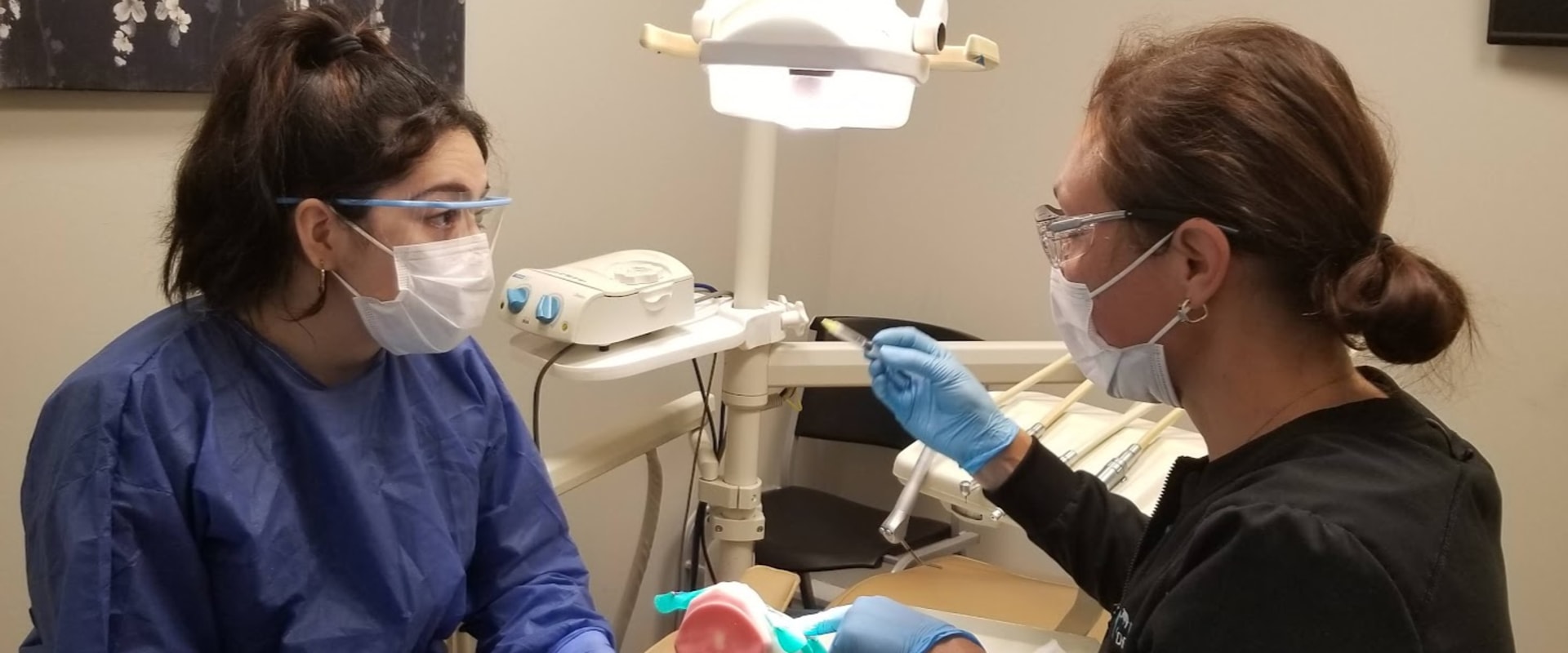 Internships for Students Attending Dental Assisting School