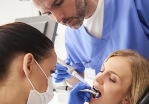 What Classes Do You Take in Dental Assistant School?